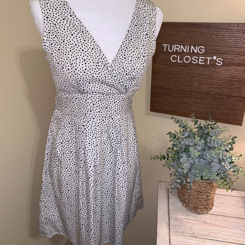 Women's Small Sleeveless White & Black Dress